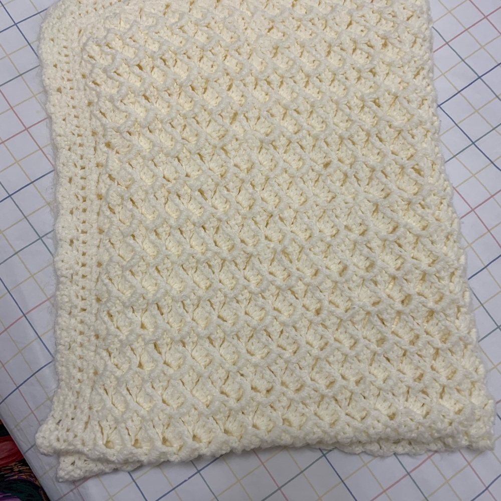 Baby blanket. Hand made crochet baby blanket in off white color. Size. 45x34